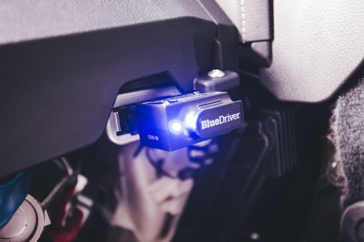 lettore obd2 diagnostica auto bluetooth