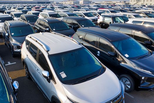 debutto suv lepas l8