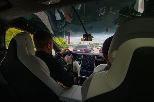 approvazione tesla fsd slovenia