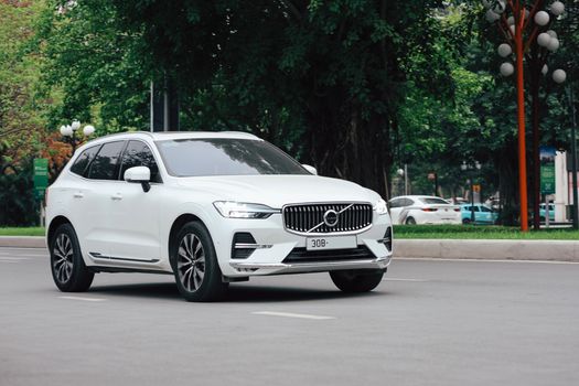 prova polestar 4 suv