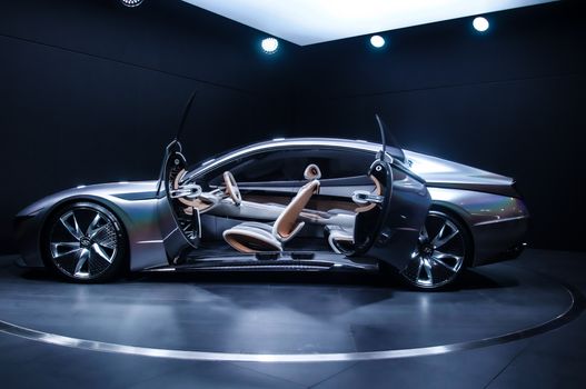 debutto tesla cybercab